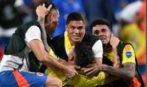 Juanfer la rompió en Colombia: titular, gol y no asustó a Racing