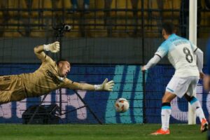 Juanfer Quintero cambió a Racing y habló de su futuro