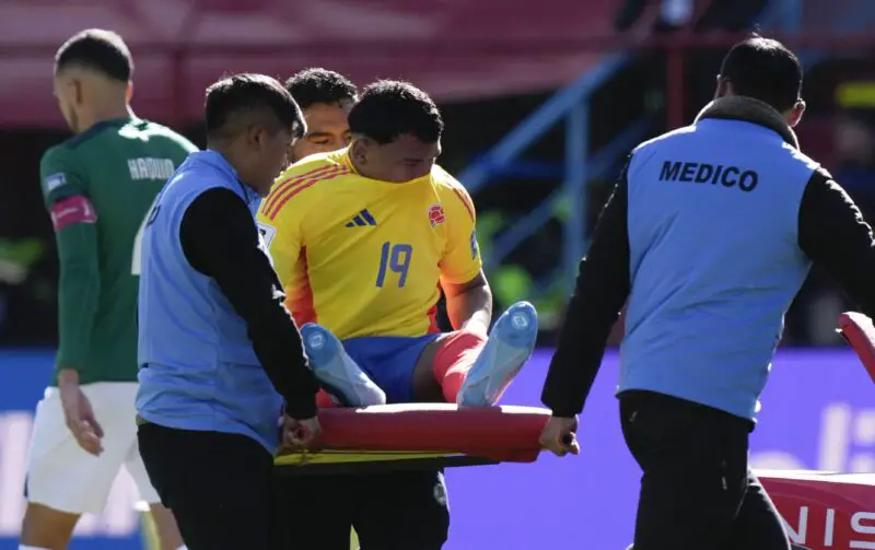 Roger Martínez se lesionó y sufre Racing.