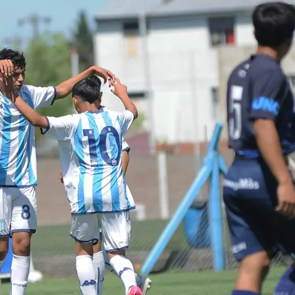 Racing arrasó a Independiente Rivadavia y la Quinta ganó 7-0