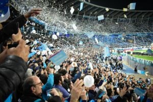 Hincha de Racing en la final de la Copa Sudamericana