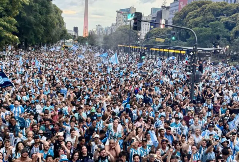 Racing hinchas Central Córdoba