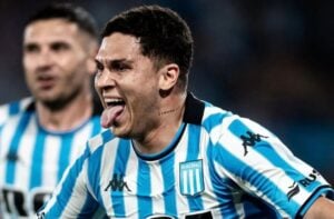 El deseo de Costas con Juanfer, crack de Racing, y su selección