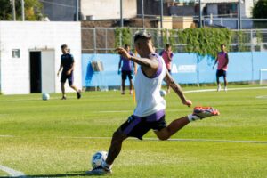 La decisión de Costas con Zaracho para el debut de Racing