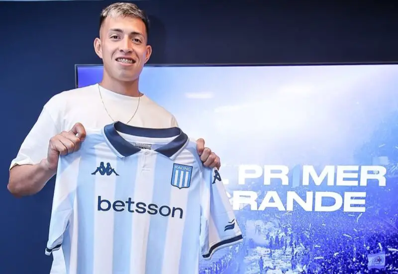 Racing Adrián Fernández refuerzo 