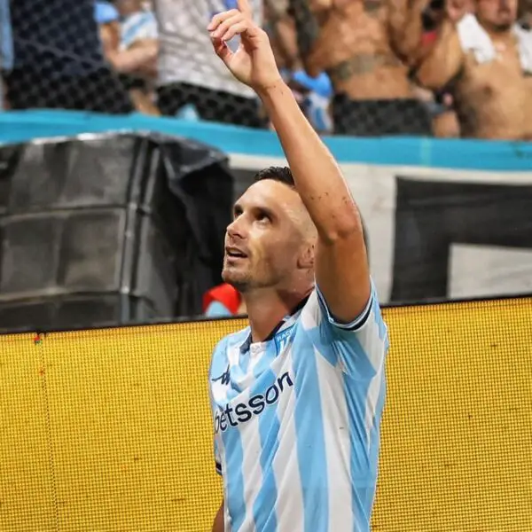 Los goles de Maravilla Martínez en Racing son un clásico