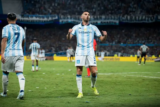 Maravilla Martínez en Racing