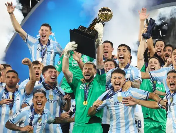 La canción del plantel de Racing campeón y fuerte mensaje